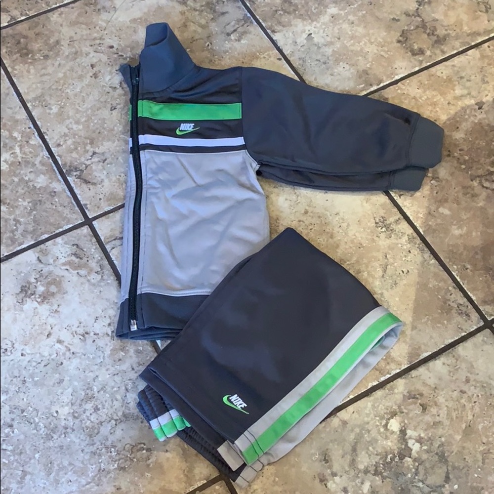 Nike track suit set